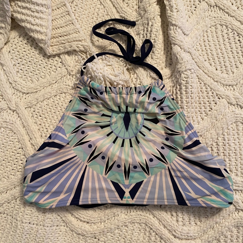 beautiful high neck bikini top!!